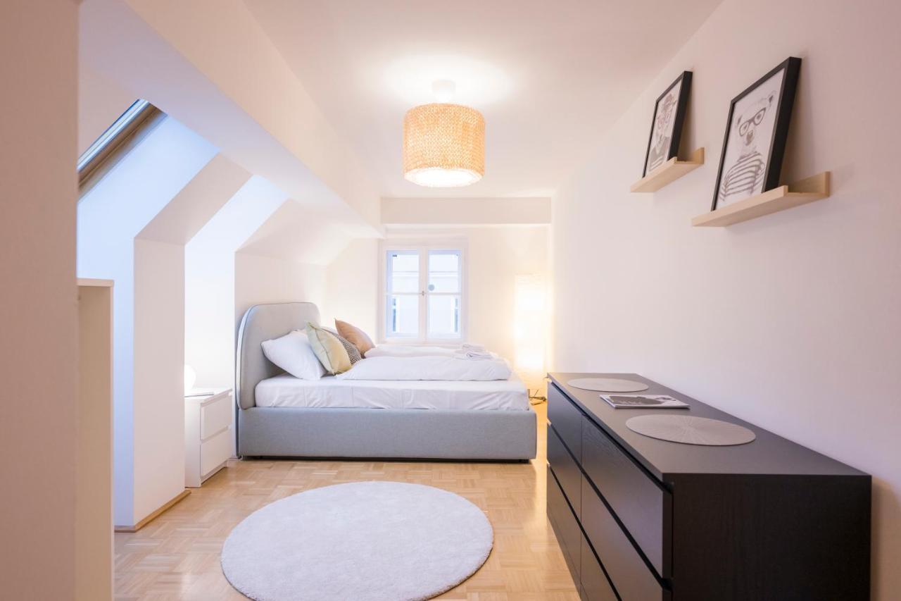 Cozy Kunsthaus Graz Apartment Exterior photo